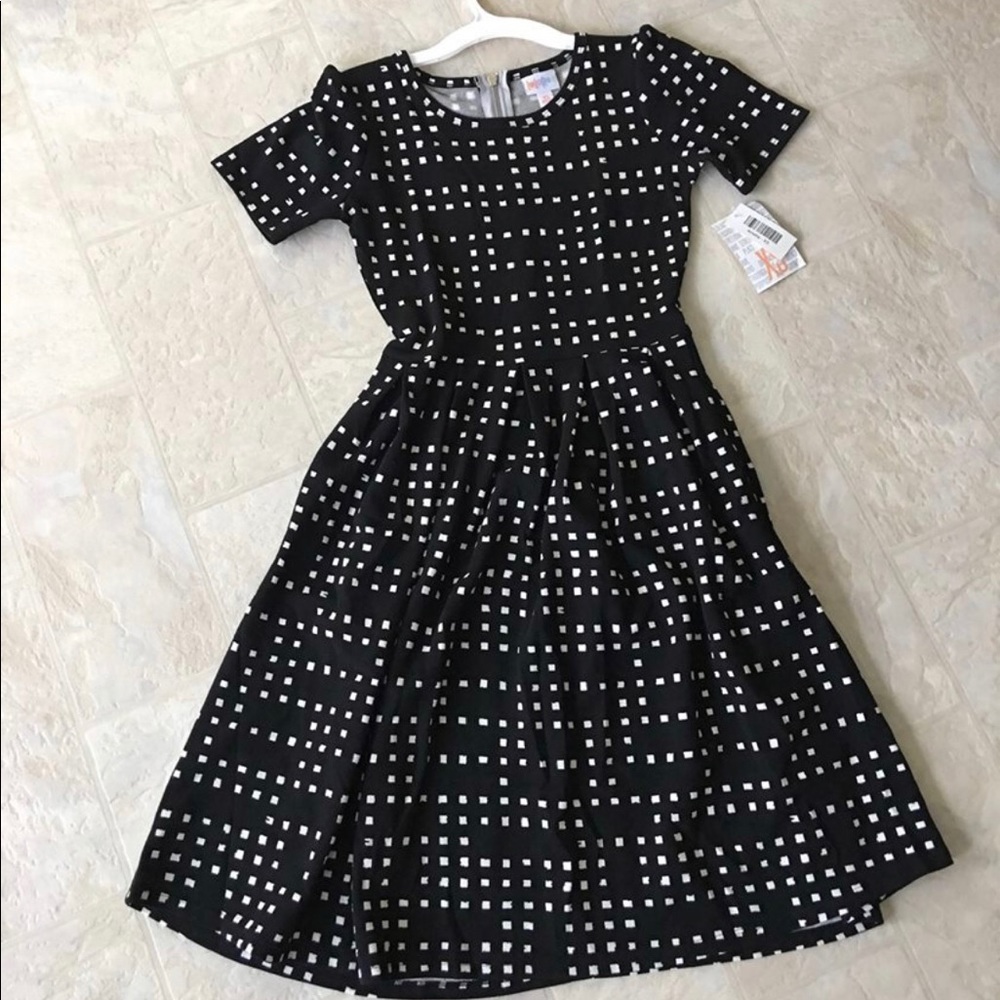 Lularoe Amelia